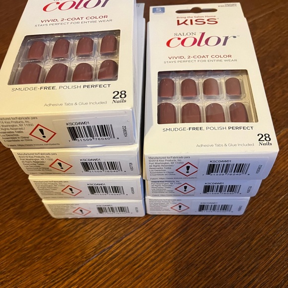 Lot of 35 Kiss Press On Nails Short.  New and unopened.  Various colors - Picture 1 of 8